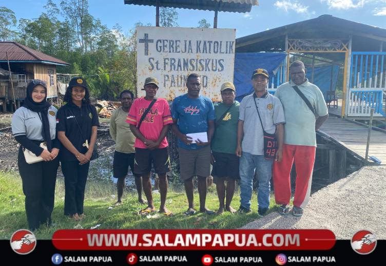 PPI Mimika Salurkan Donasi Untuk Gereja Stasi Santo Fransisku Poumako Yang Terdampak Kebakaran