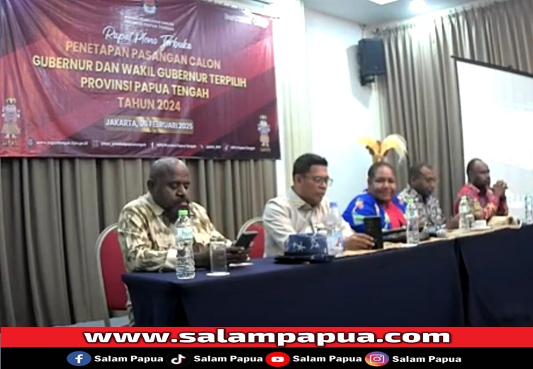KPU Provinsi Papua Tengah saat menggelar Rapat Pleno Terbuka Penetapan Paslon Gubernur dan Wakil Gubernur Provinsi Papua Tengah Terpilih (salampapua.com/Foto tangkapan layar channel zoom KPU Provinsi Papua Tengah)