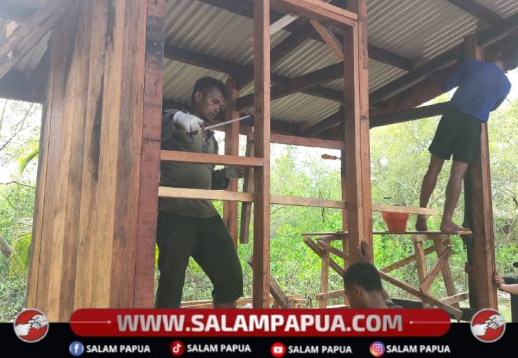 Dari Kerja Bersama, MCK Layak Untuk Warga Keakwa Segera Hadir