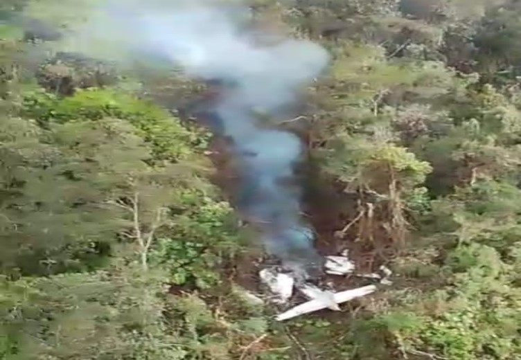 PESAWAT SAM AIR JATUH DI YALIMO PAPUA PEGUNUNGAN