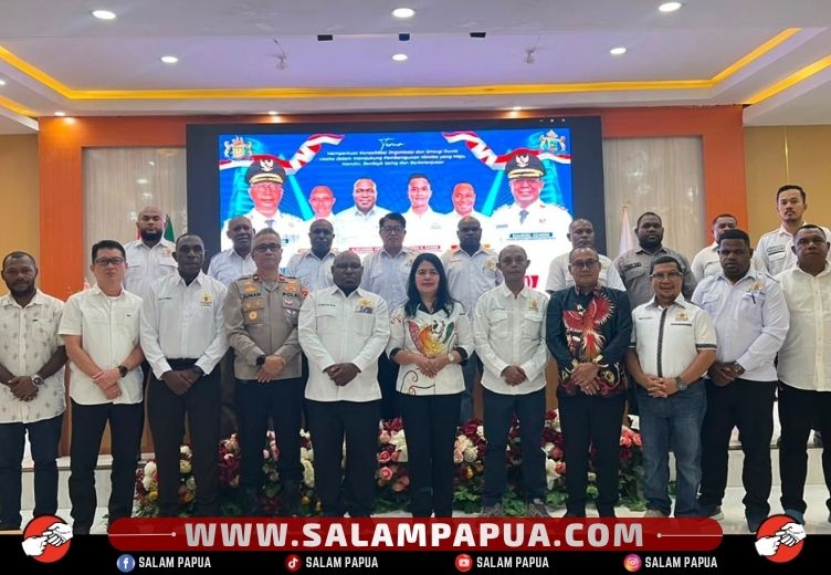 Putra Kamoro,  Soter Potowapea Pimpin KADIN Kabupaten Mimika Periode 2026-2031