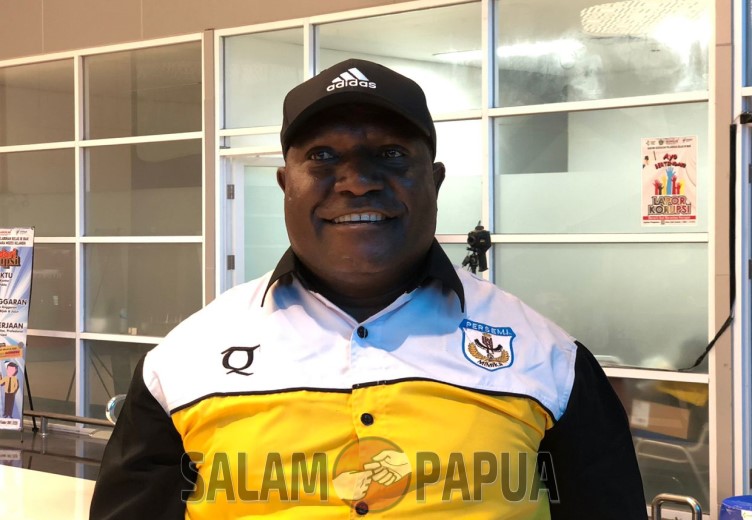 Pelatih PERSEMI, Thomy Zonggonao (salampapua.com/Evita)