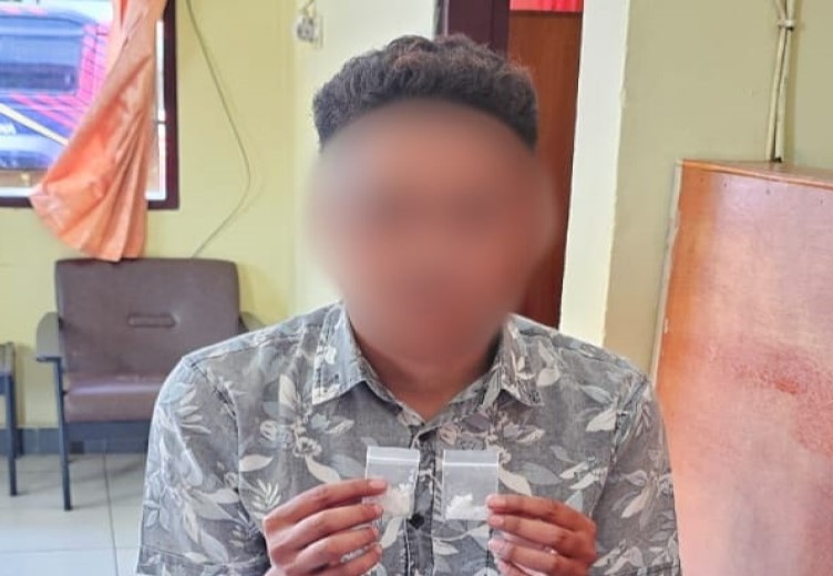 Polresta Jayapura Tangkap Pengedar Narkoba Yang Dikirim Dari Jatim Hendak Dibawa Ke Wamena