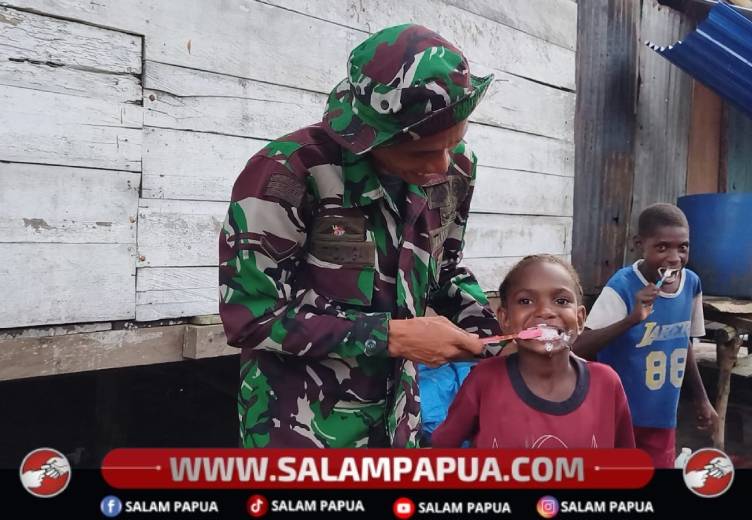 Satgas TMMD Kodim 1710/Mimika Edukasi Anak-Anak Pentingnya Menjaga Kebersihan Diri
