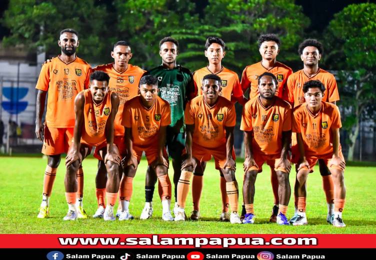 Tim WBFC saat pertandingan uji coba versus BSG FC Lapangan Sabuga ITB Bandung, Jumat (21/11/2025)(Dokumen WBFC Timika)