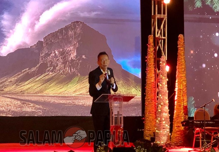 Khotbah Natal oleh Pdt Jhon Panggabean (salampapua.com/Evita)