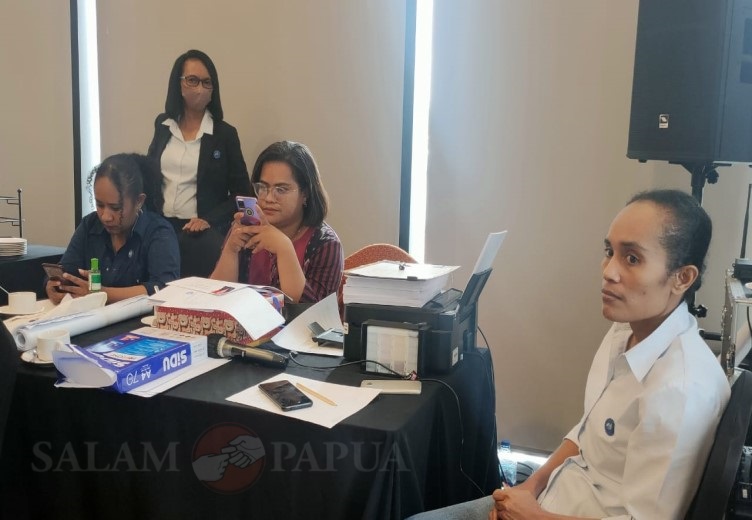 Beberapa operator dari PBM-GKI fokus memantau jalannya pelatihan (Foto:salampapua.com/Acik)