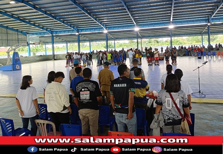 Suasana pembukaan pertandingan Basketball antar SMA/SMK Se-Kabupaten Mimika (salampapua.com/Acik)