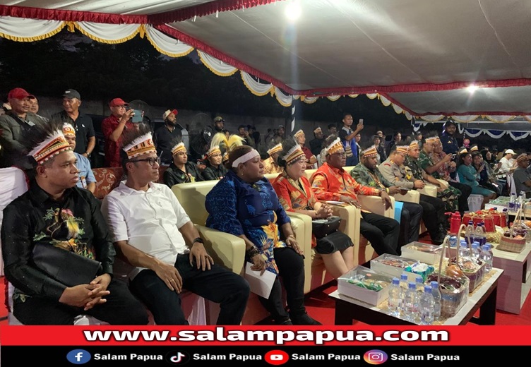 Tamu undangan yang hadir saat launching Tahapan Pilkada 2024 (salampapua.com/Evita)