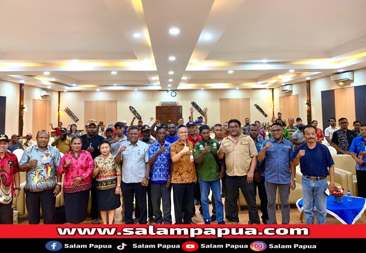 Foto bersama peserta sosialisasi SPPT PPB-P2 (salampapua.com/Evita)