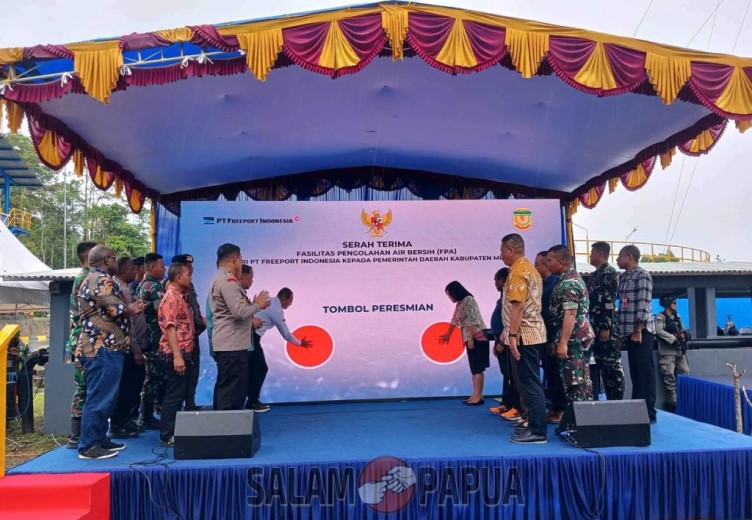 Peresmian penyerahan Fasilitas Pengolahan Air Bersih dari PTFI kepada Pemkab Mimika (salampapua.com/Evita)